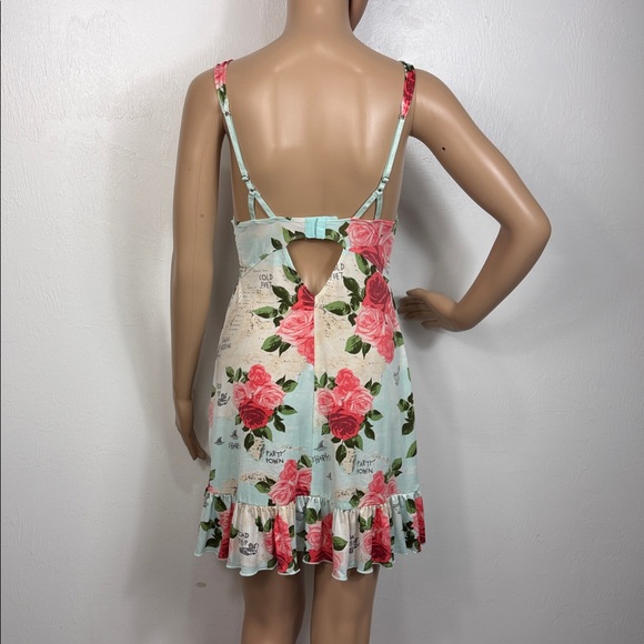 Betsey Johnson Floral Nightgown Slip Dress Cutout Ruffle Hem Size M - Picture 4 of 10